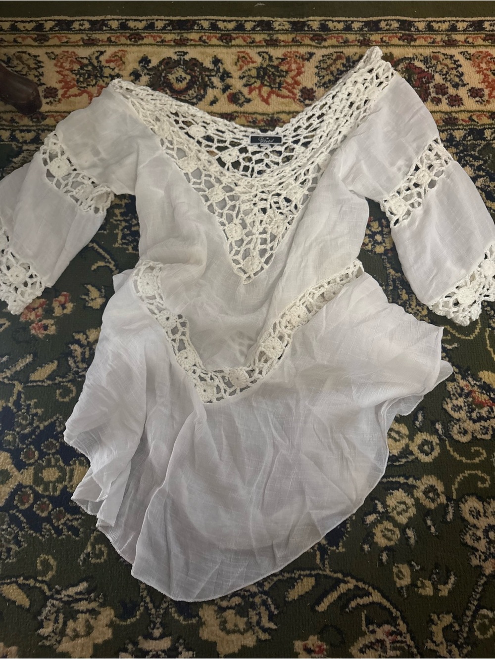 ViVi White Crochet Knit Cover-Up